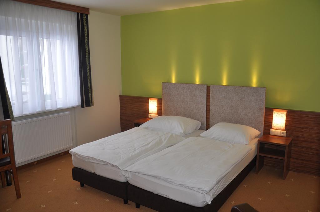 Gasthof Zur Linde Sankt Andra am Zicksee Номер фото